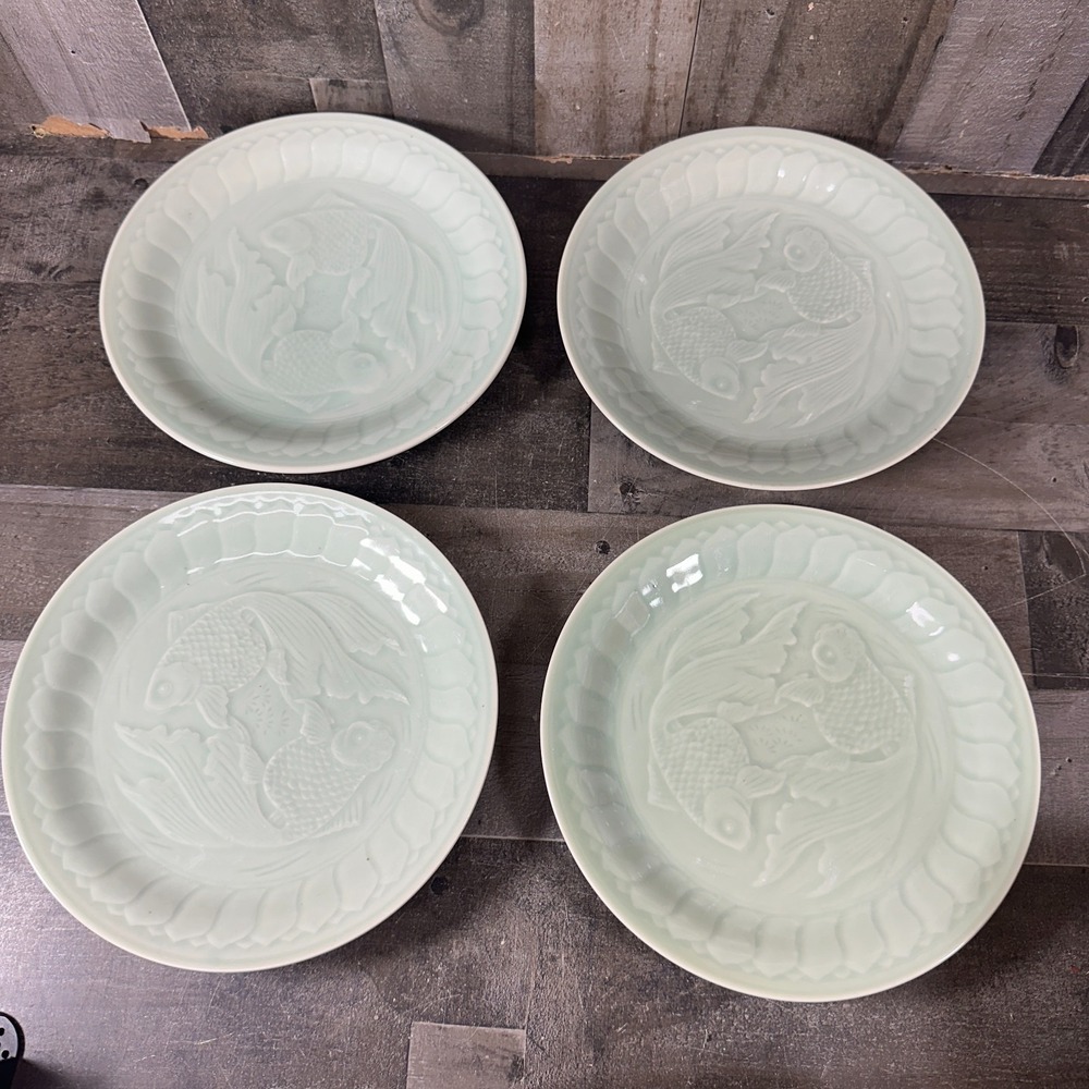 4 VINTAGE LONGQUAN CHINESE CELADON GOLDFISH KOI EMBOSSED GREEN DINNER PLATES 10"